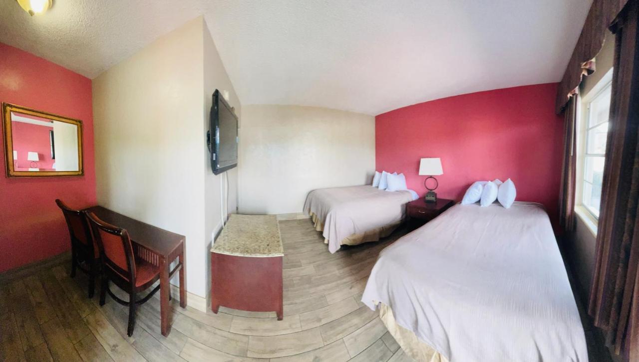 Budget Inn - Sint-Petersburg Buitenkant foto