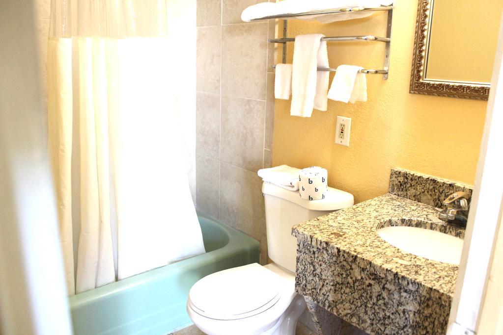 Budget Inn - Sint-Petersburg Kamer foto